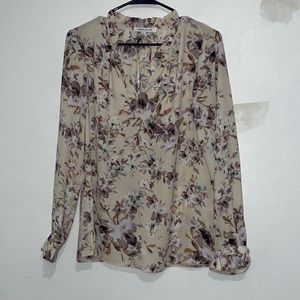 Size S Women’s Rose + Olive Floral Long Sleeve Blouse